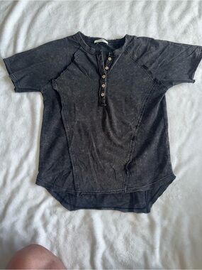 Zenana Acid Washed Black Short-Sleeve 1/4 Button Top with exposed seams